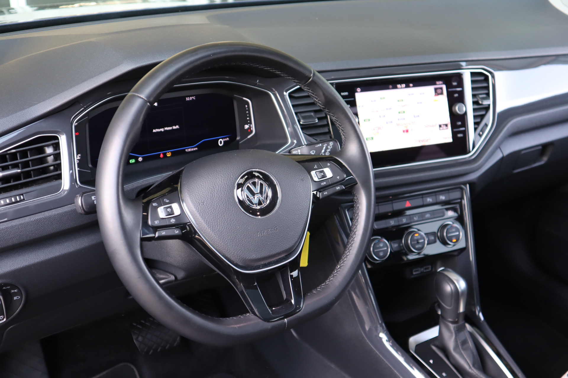 44678800-10.jpg