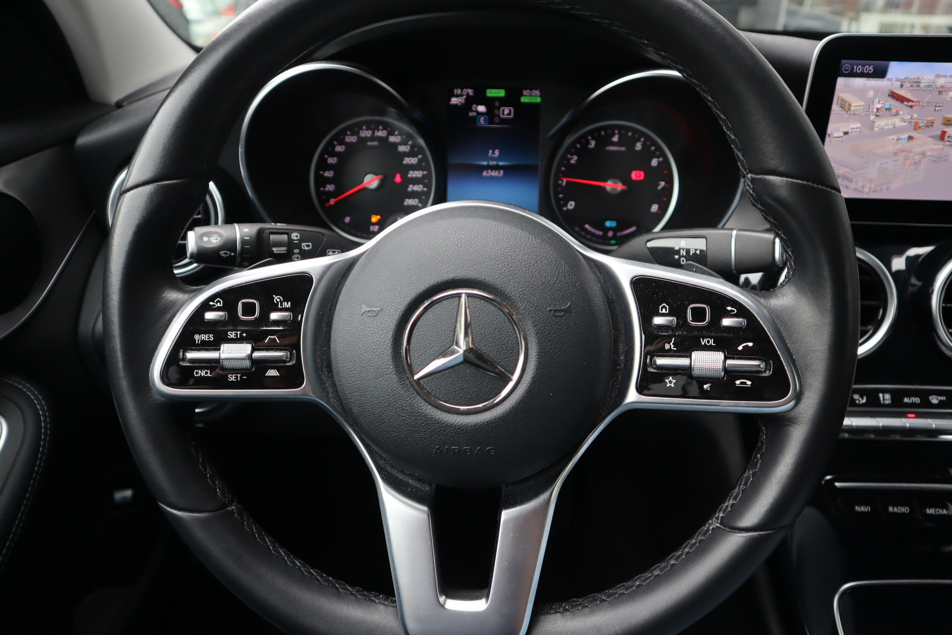 45590469-10.jpg