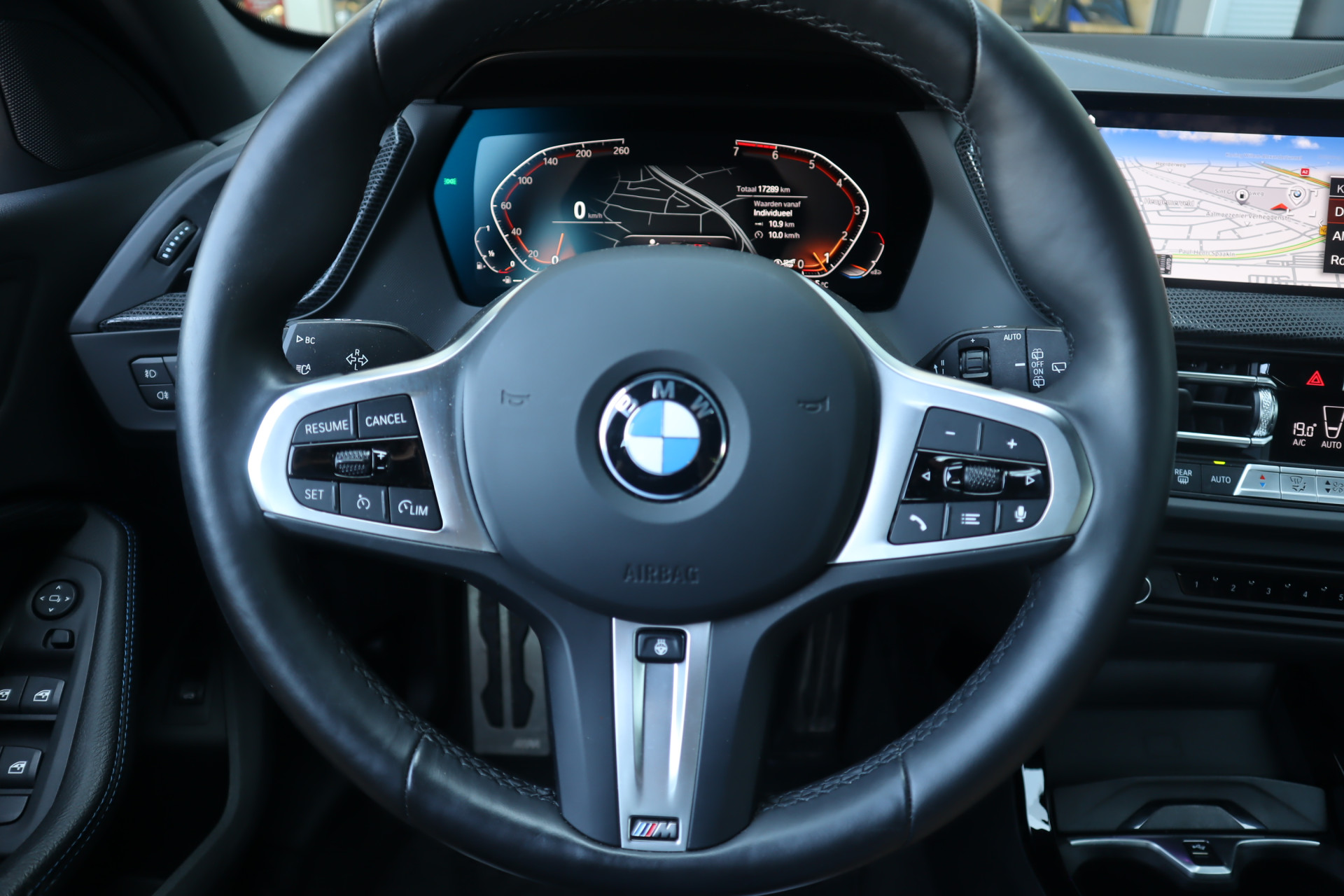 46037890-11.jpg